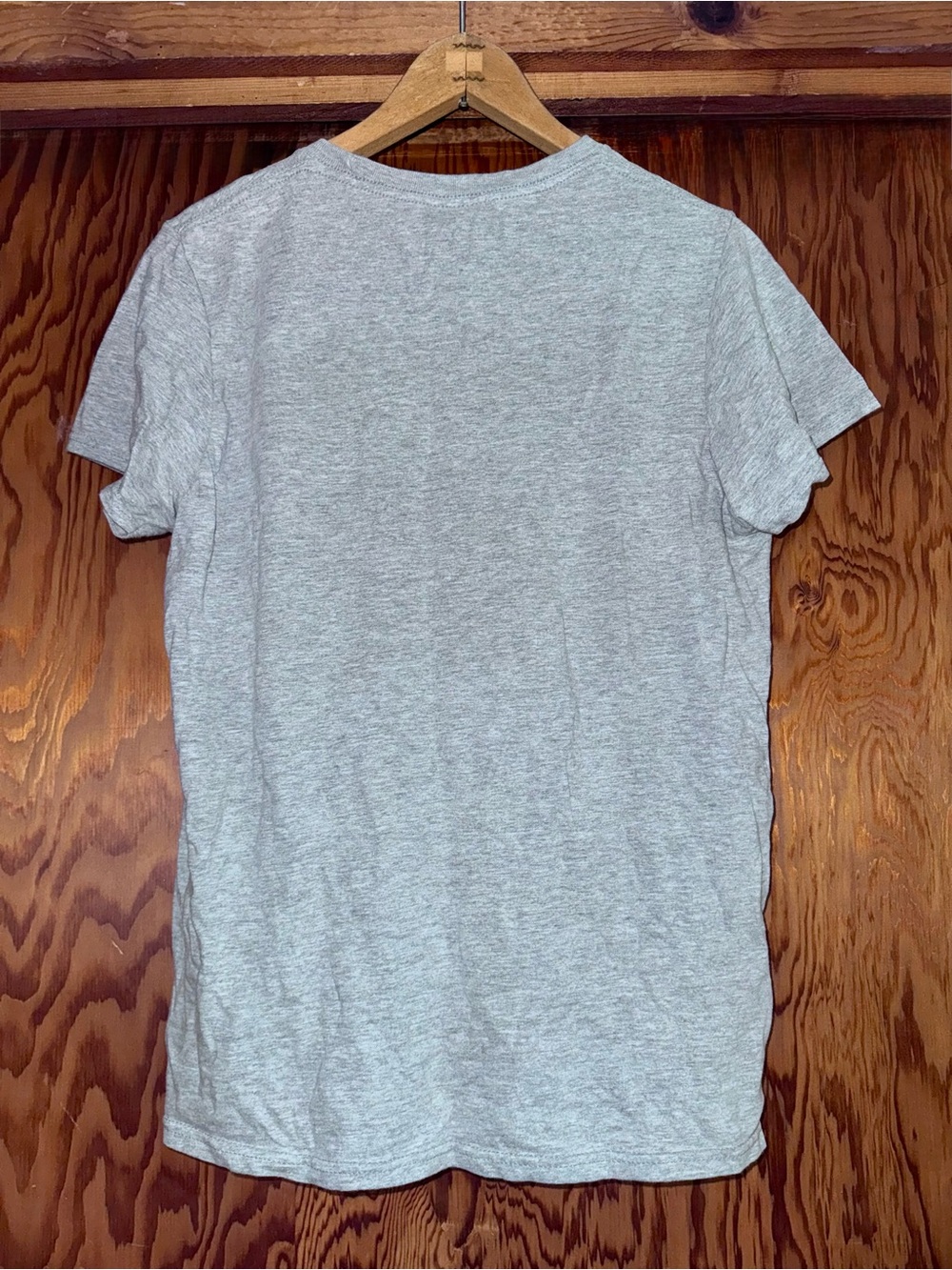 MTV Light Gray Tee with Black Logo Tag Print - Picture 2 of 3